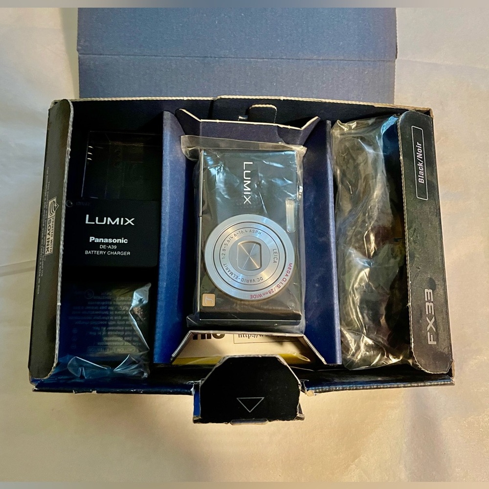 NIB! Leica Lens Panasonic Lumix FX33 DMC Silver Black Digital Camera - Picture 8 of 11